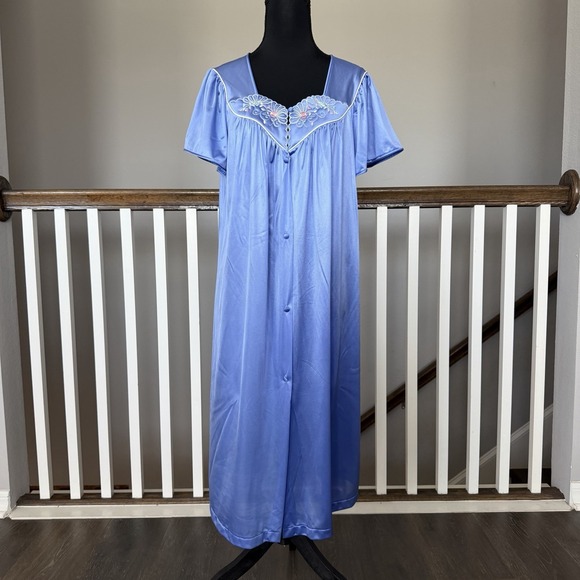 Vtg Vanity Fair M Satin Blue Nylon Embroided Nightgown Dress Robe Set Feminine - Picture 6 of 14
